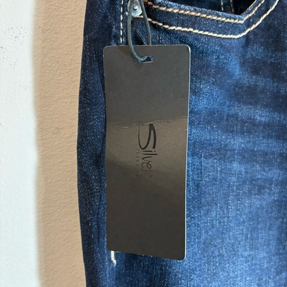 SILVER Suki Sz 33 x 32 Straight Leg Mid Rise Curvy Darker Wash Jeans New w/ Tags - Picture 4 of 12